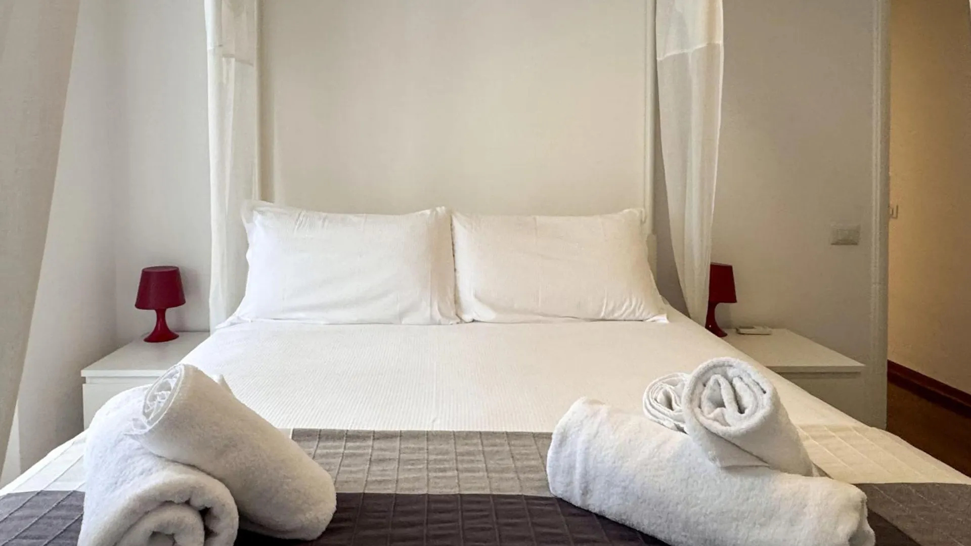 Jhhit - San Pietro First Suite Рим