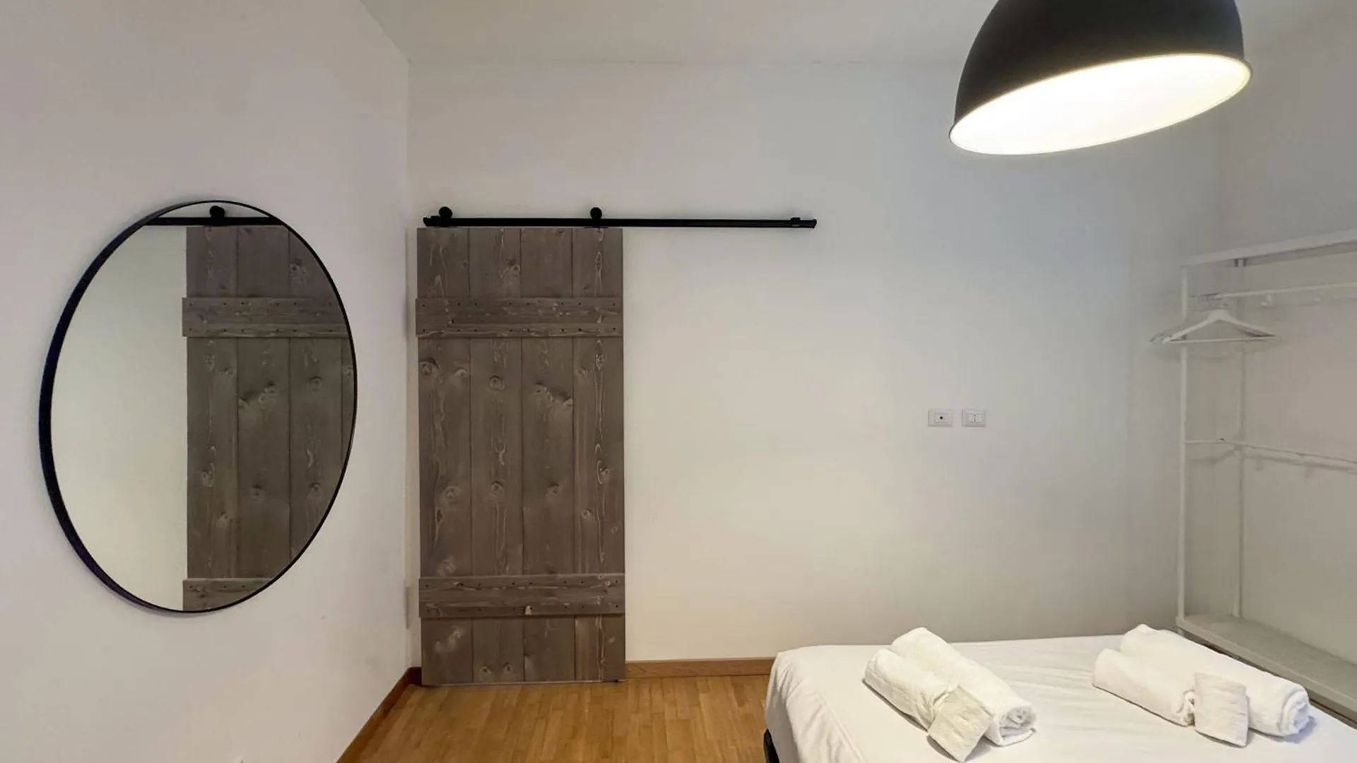 Jhhit - San Pietro First Suite Рим 0*,  Италия